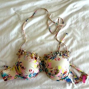 Victoria Secrets Swim